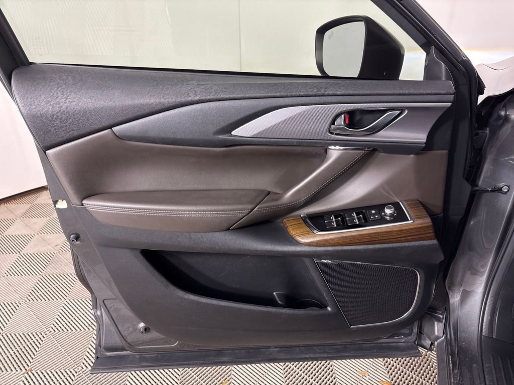 Used 2021 MAZDA CX-9 Signature image 15