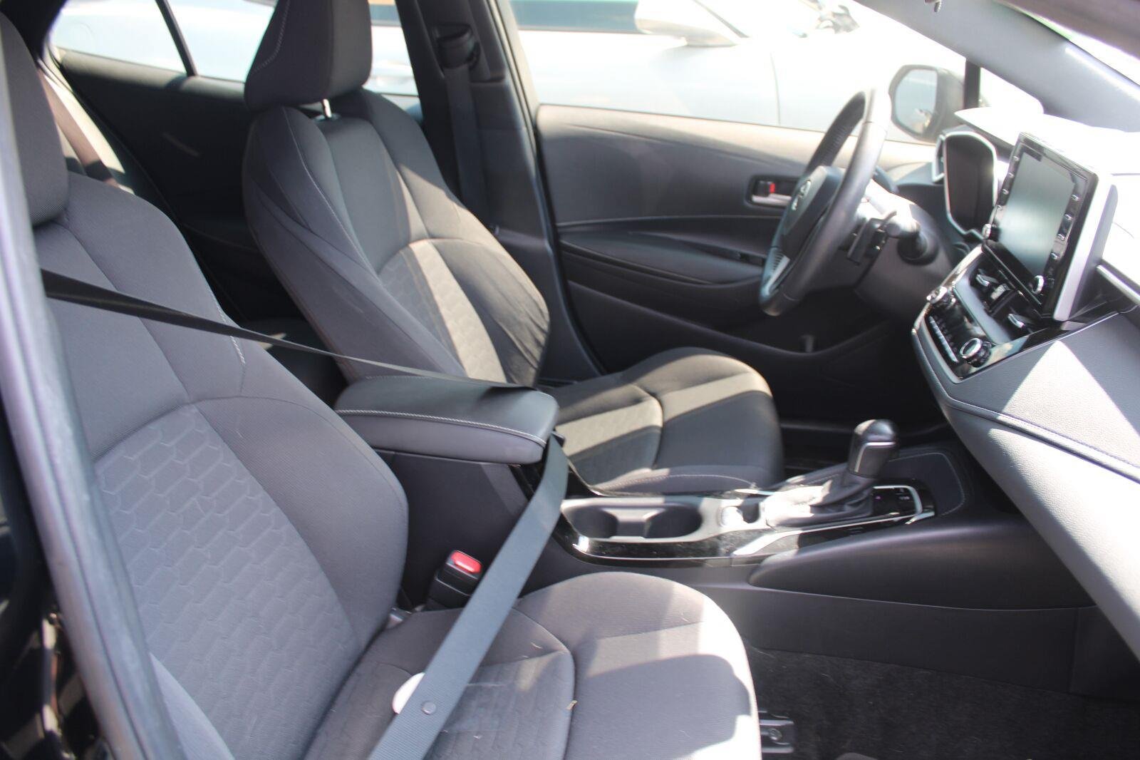 Used 2020 Toyota Corolla SE FWD image 4
