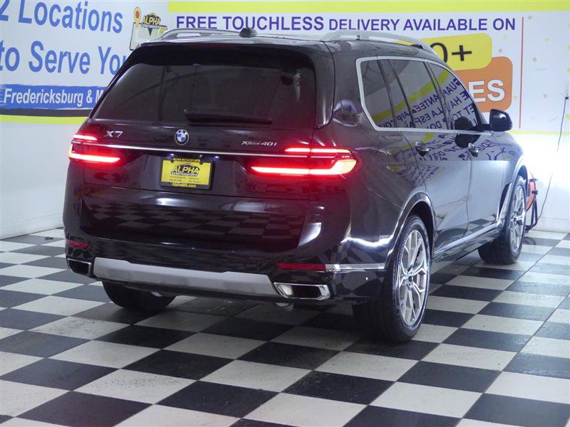 Used 2024 BMW X7 xDrive40i w/ Climate Comfort Package AWD/4WD image 7