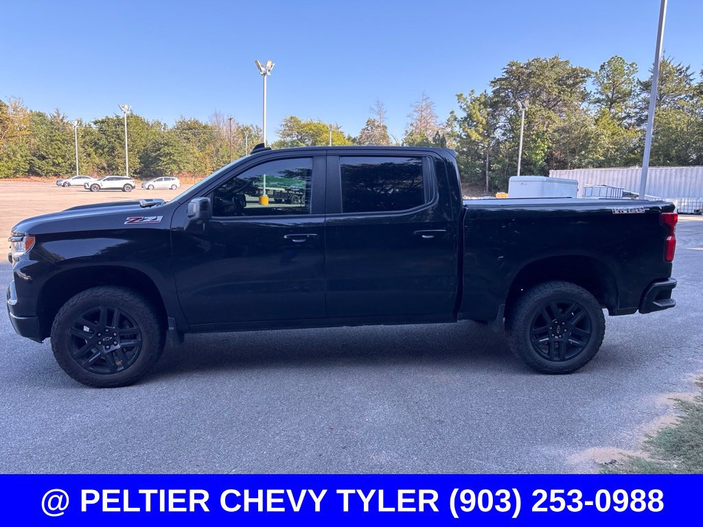 Used 2023 Chevrolet Silverado 1500 LT Trail Boss w/ LT Trail Boss Premium Package AWD/4WD image 4