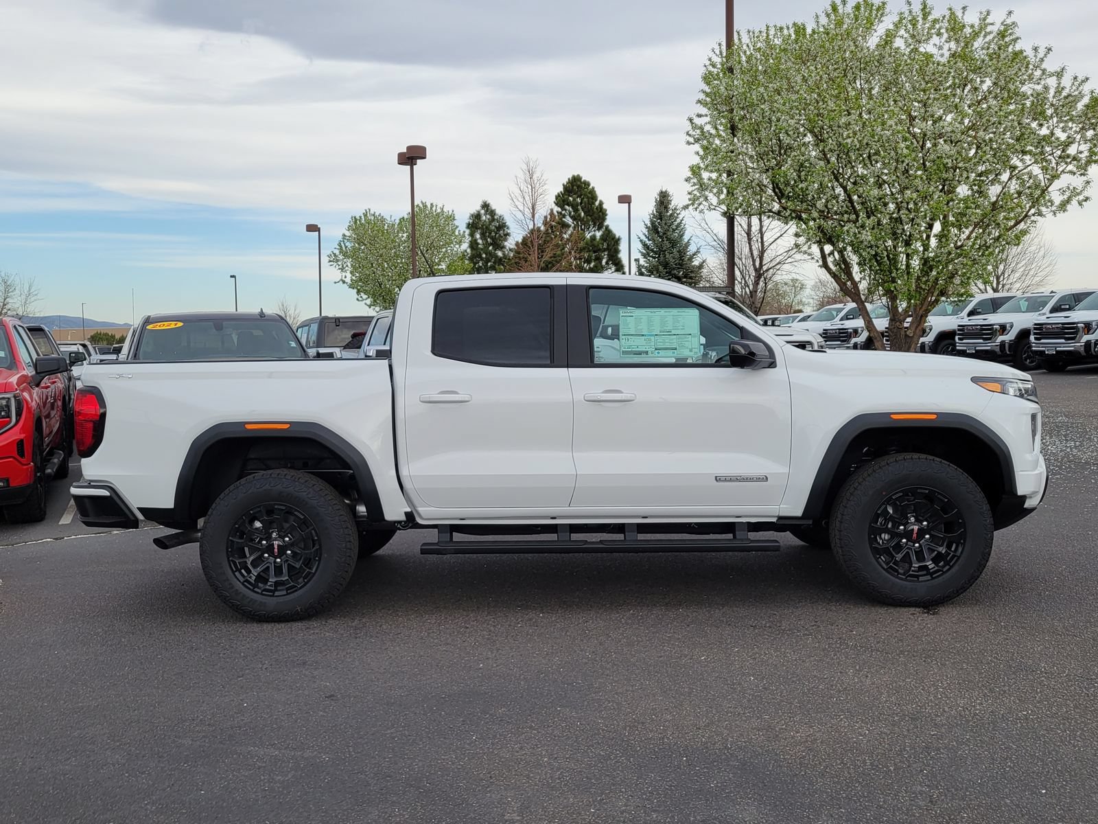 New 2026 GMC Canyon Elevation w/ Technology Package AWD/4WD image 2
