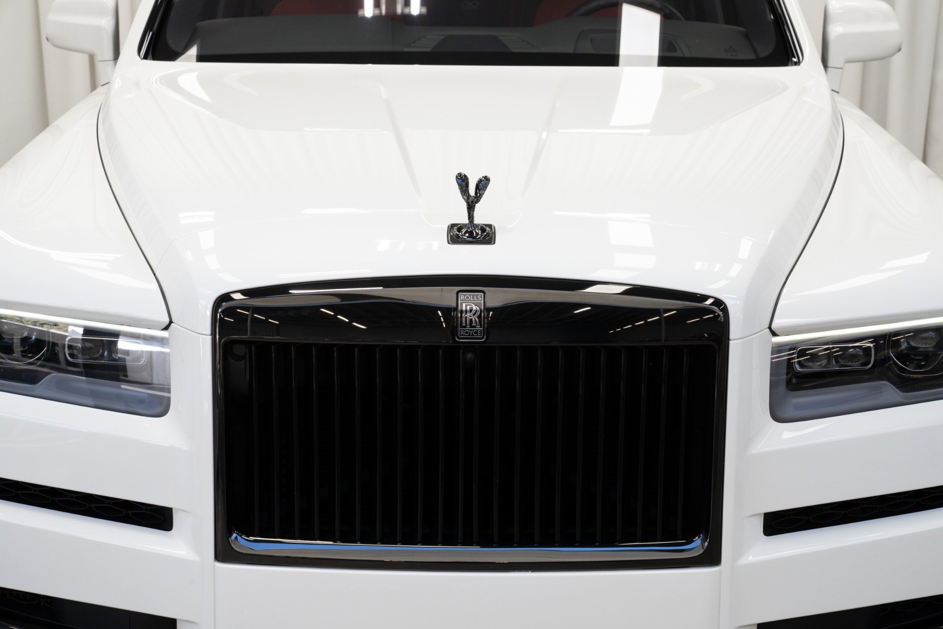 Used 2023 Rolls-Royce Cullinan Black Badge w/ Dark Exterior Package image 55