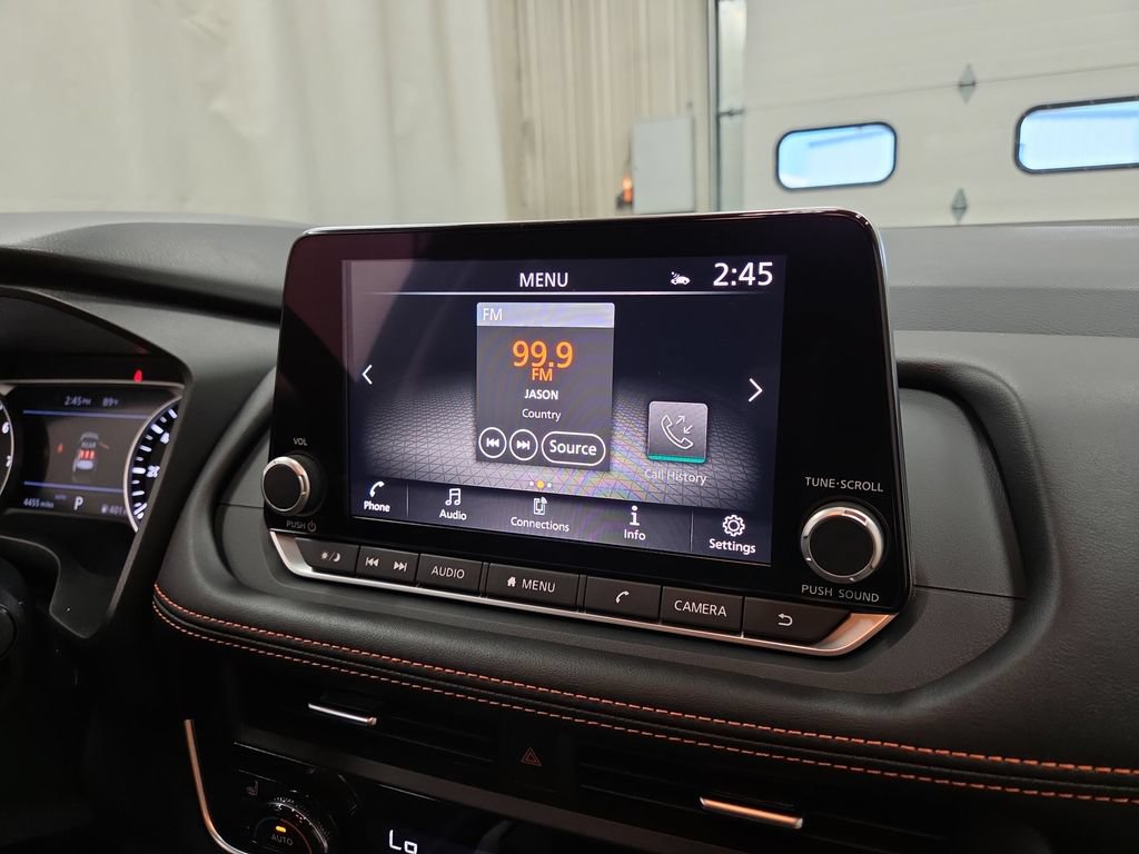 Used 2025 Nissan Rogue SV AWD/4WD image 15