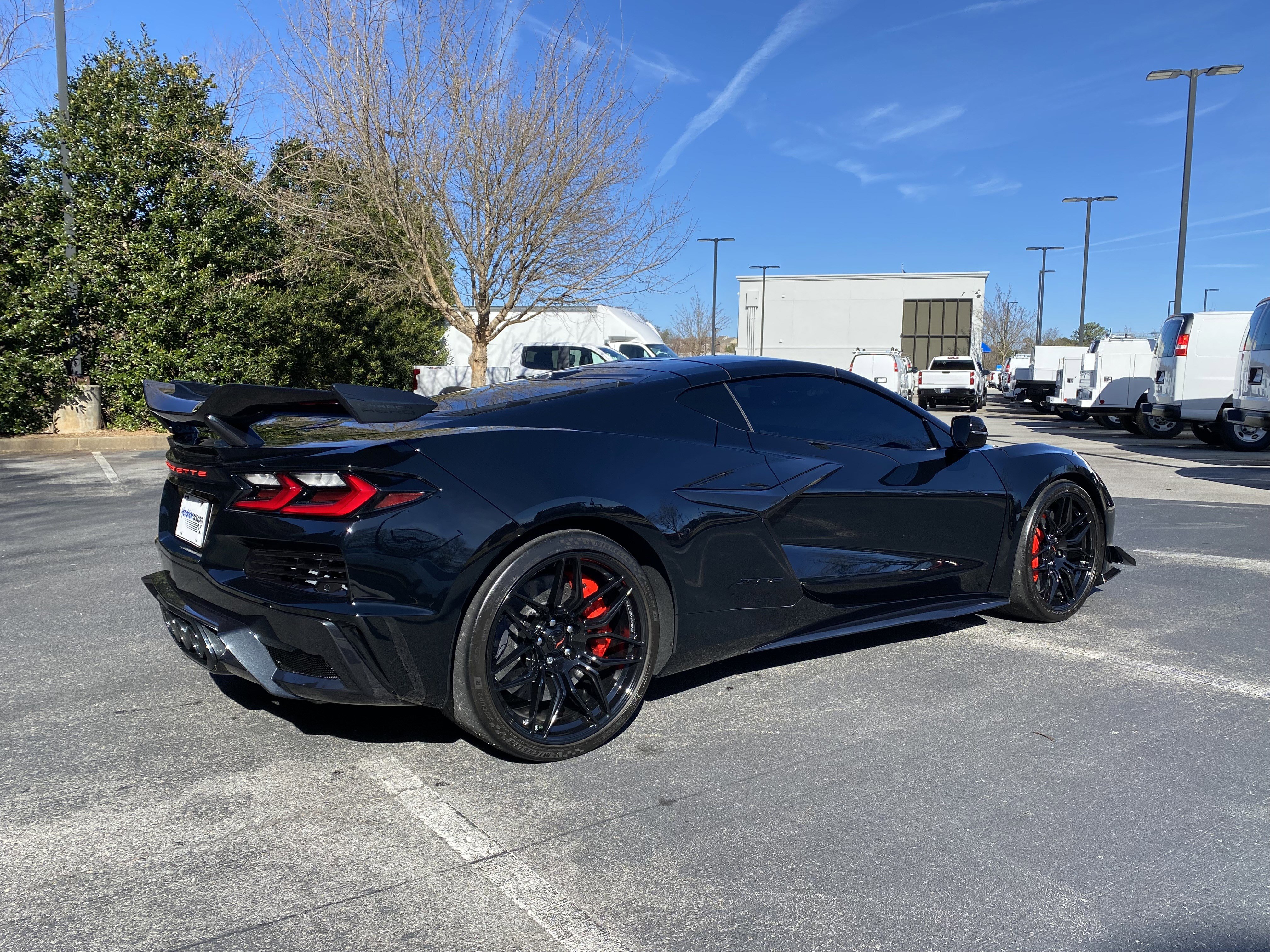 Used 2025 Chevrolet Corvette Z06 w/ Z07 Performance Package image 9