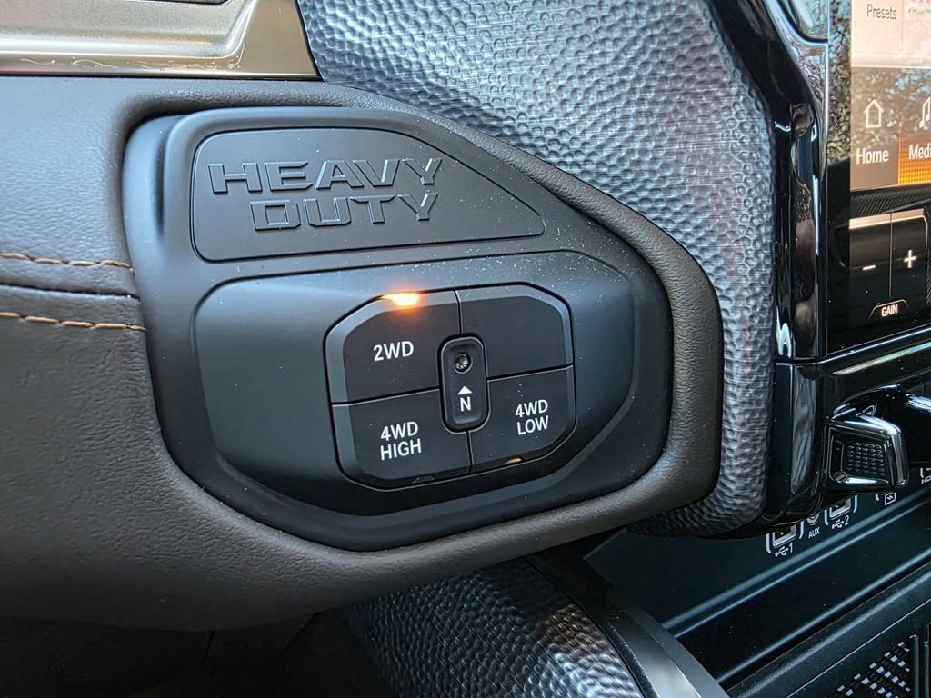 Used 2025 RAM 3500 Longhorn image 40