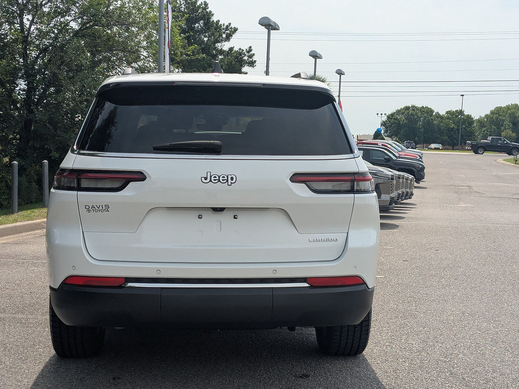Used 2025 Jeep Grand Cherokee L Laredo w/ Luxury Tech Group I RWD image 4
