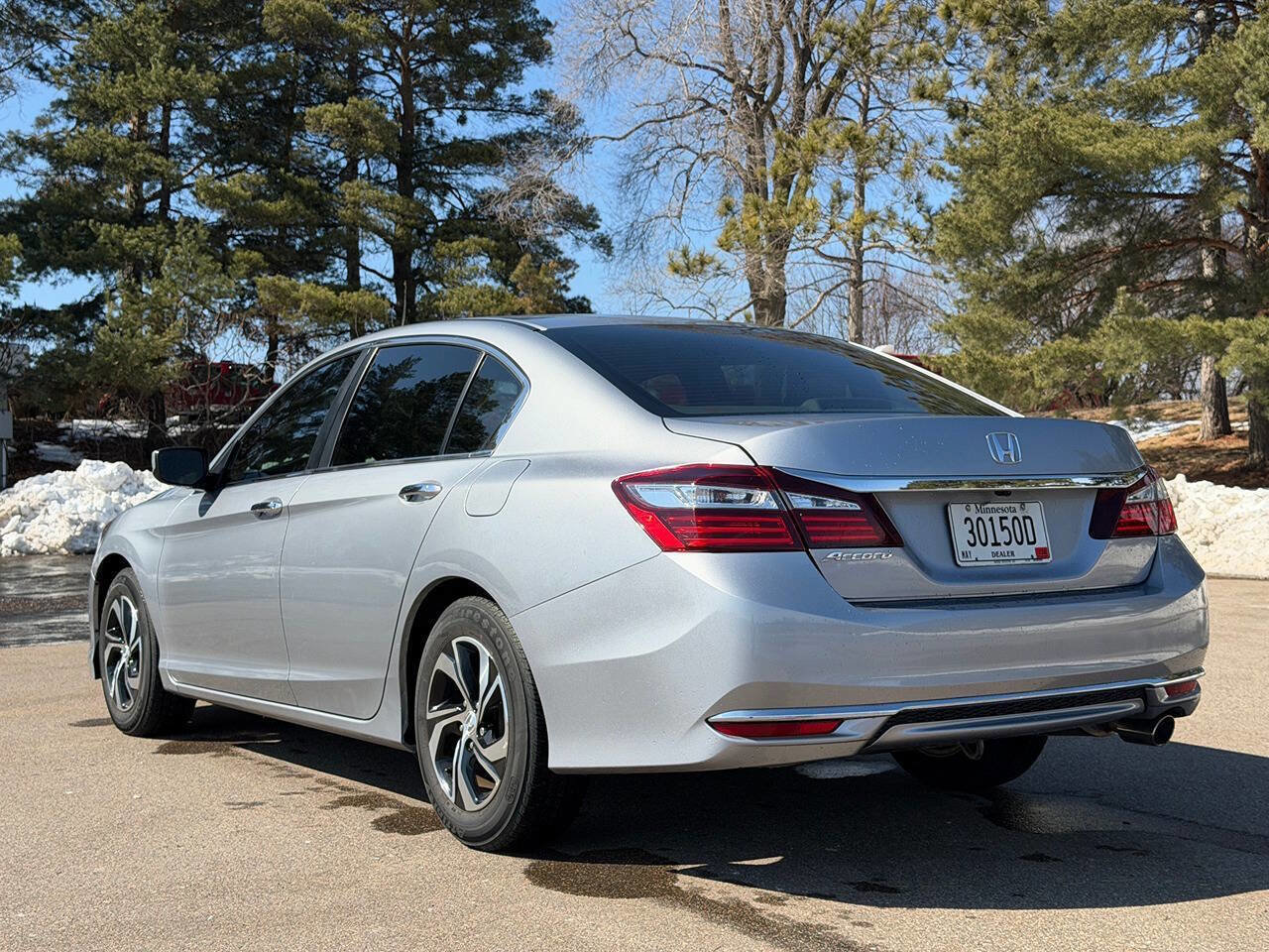 Used 2017 Honda Accord LX image 3