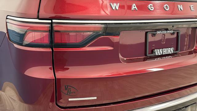 Used 2022 Jeep Wagoneer Series II AWD/4WD image 34