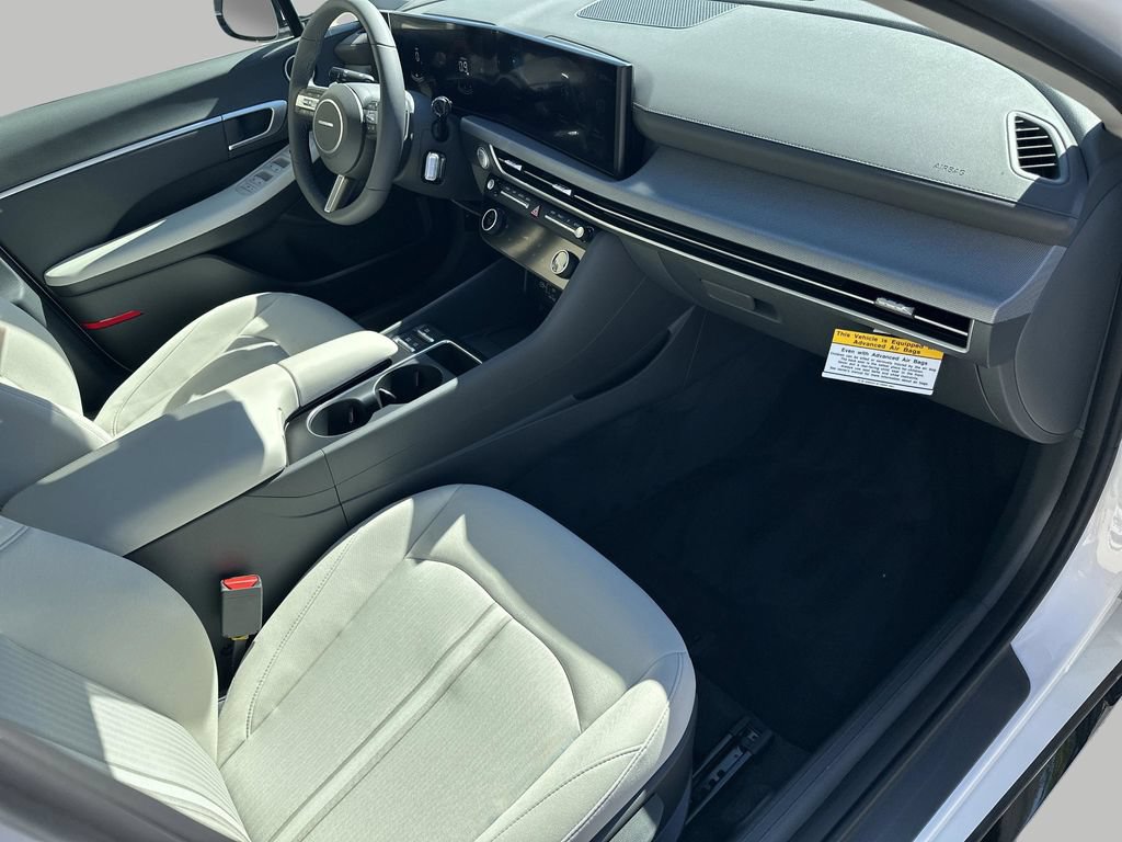 New 2026 Hyundai Sonata SEL FWD image 24