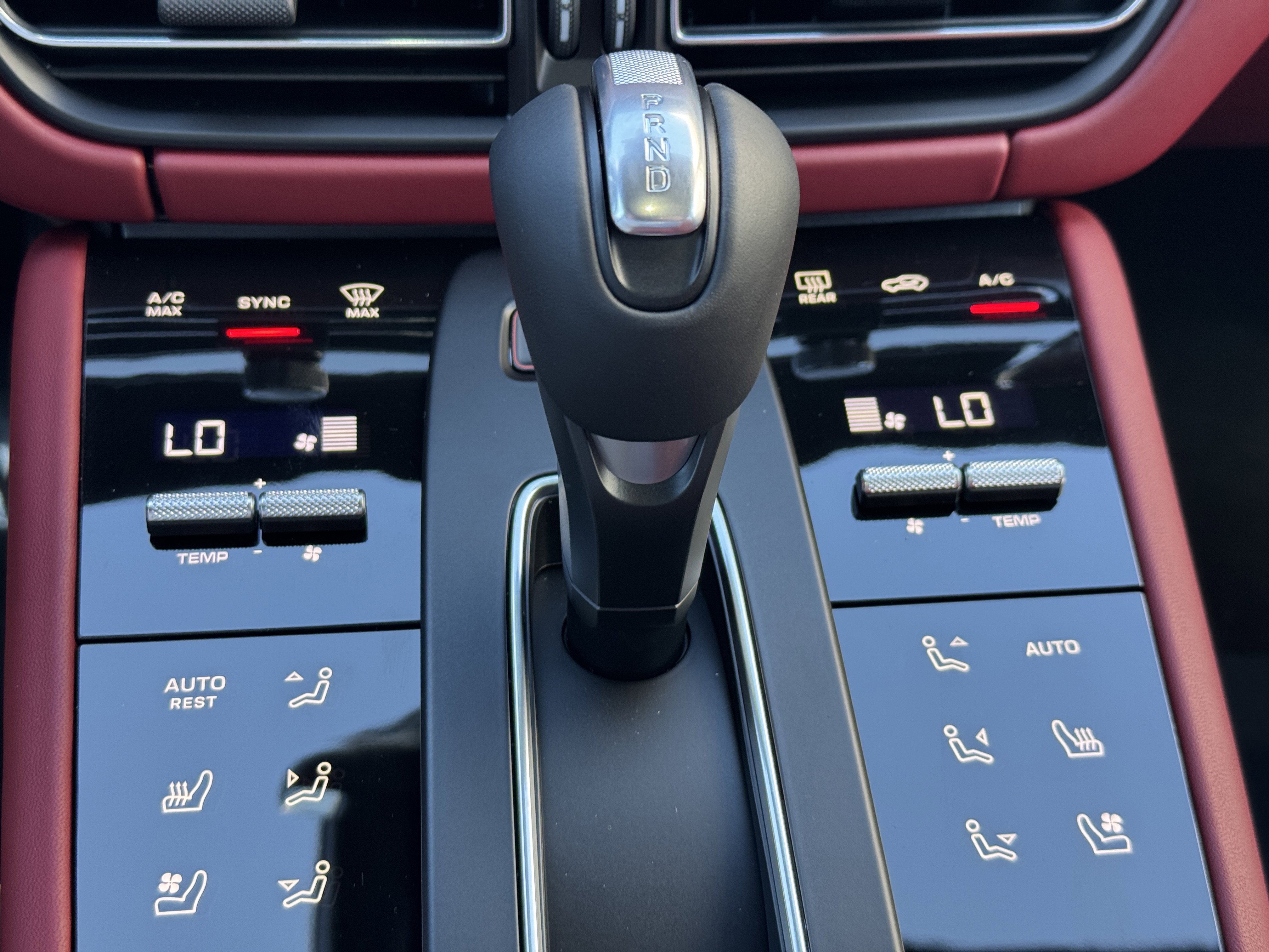 New 2026 Porsche Macan image 29