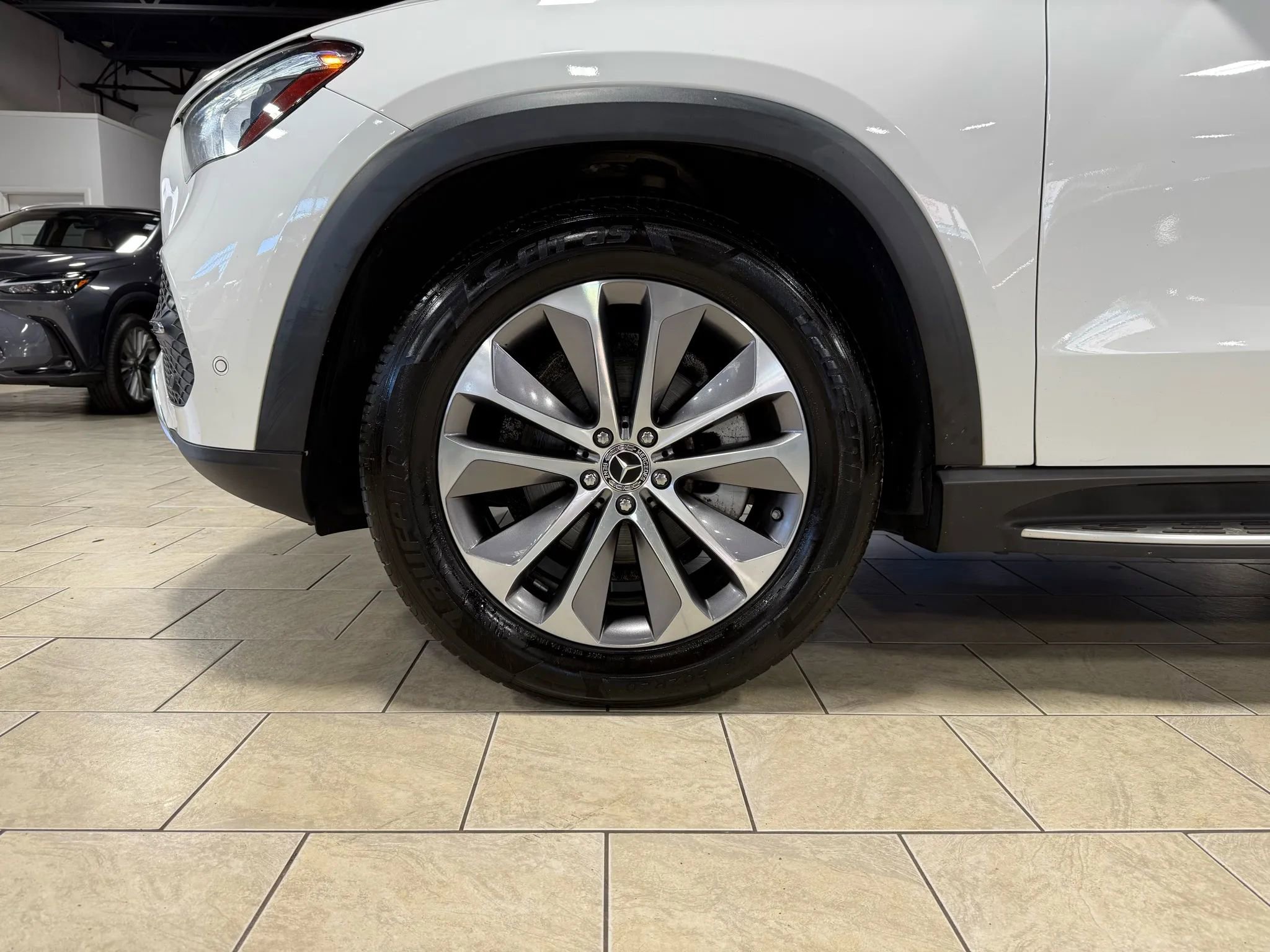 Used 2022 Mercedes-Benz GLE 350 4MATIC image 33