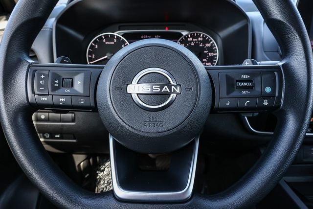 Used 2024 Nissan Rogue SV FWD image 25