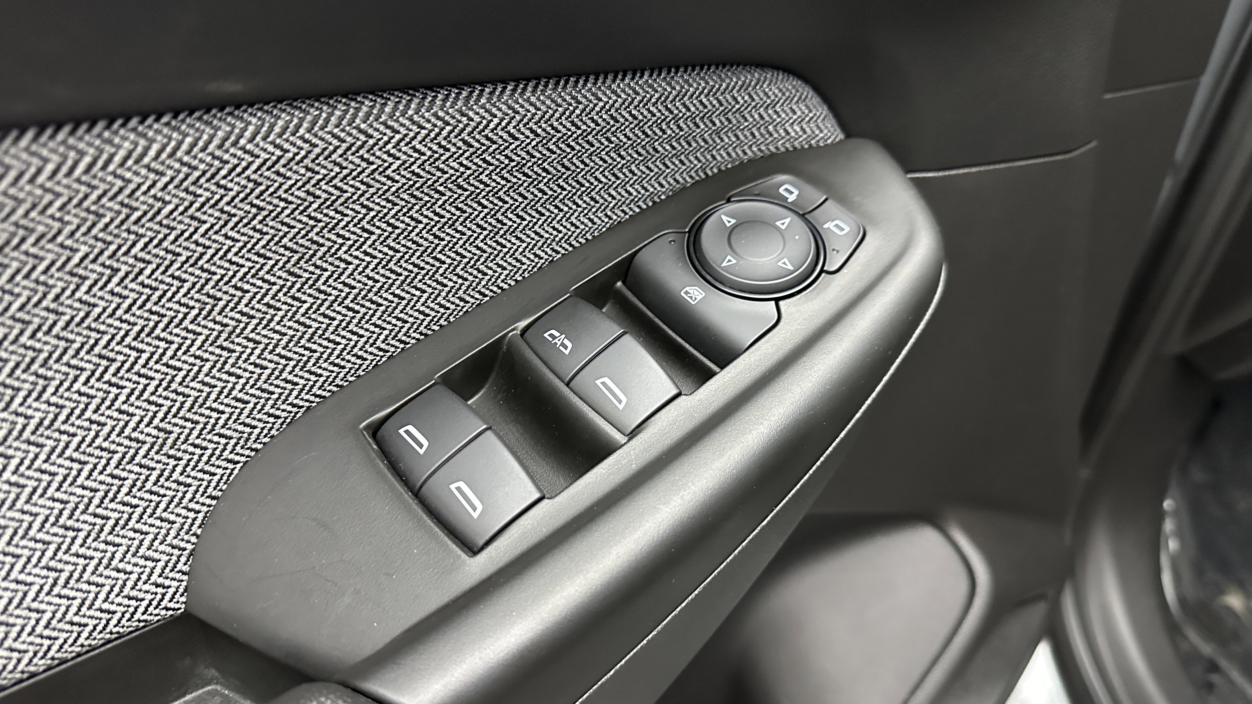 Used 2025 Chevrolet TrailBlazer LT image 11