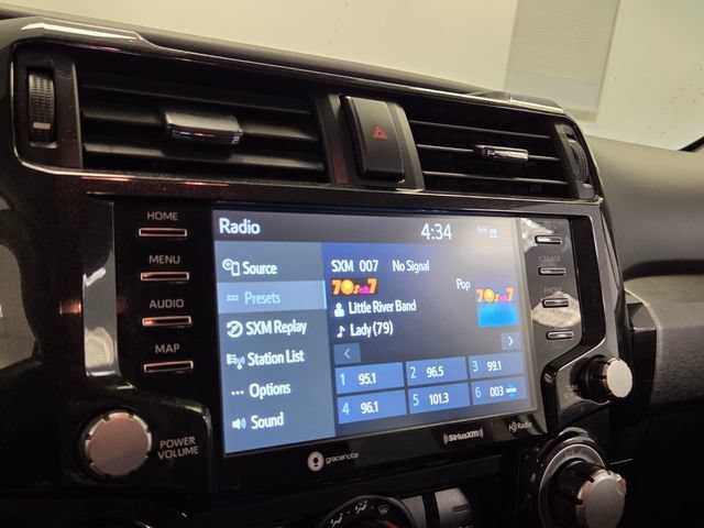 Used 2021 Toyota 4Runner TRD Off-Road AWD/4WD image 19