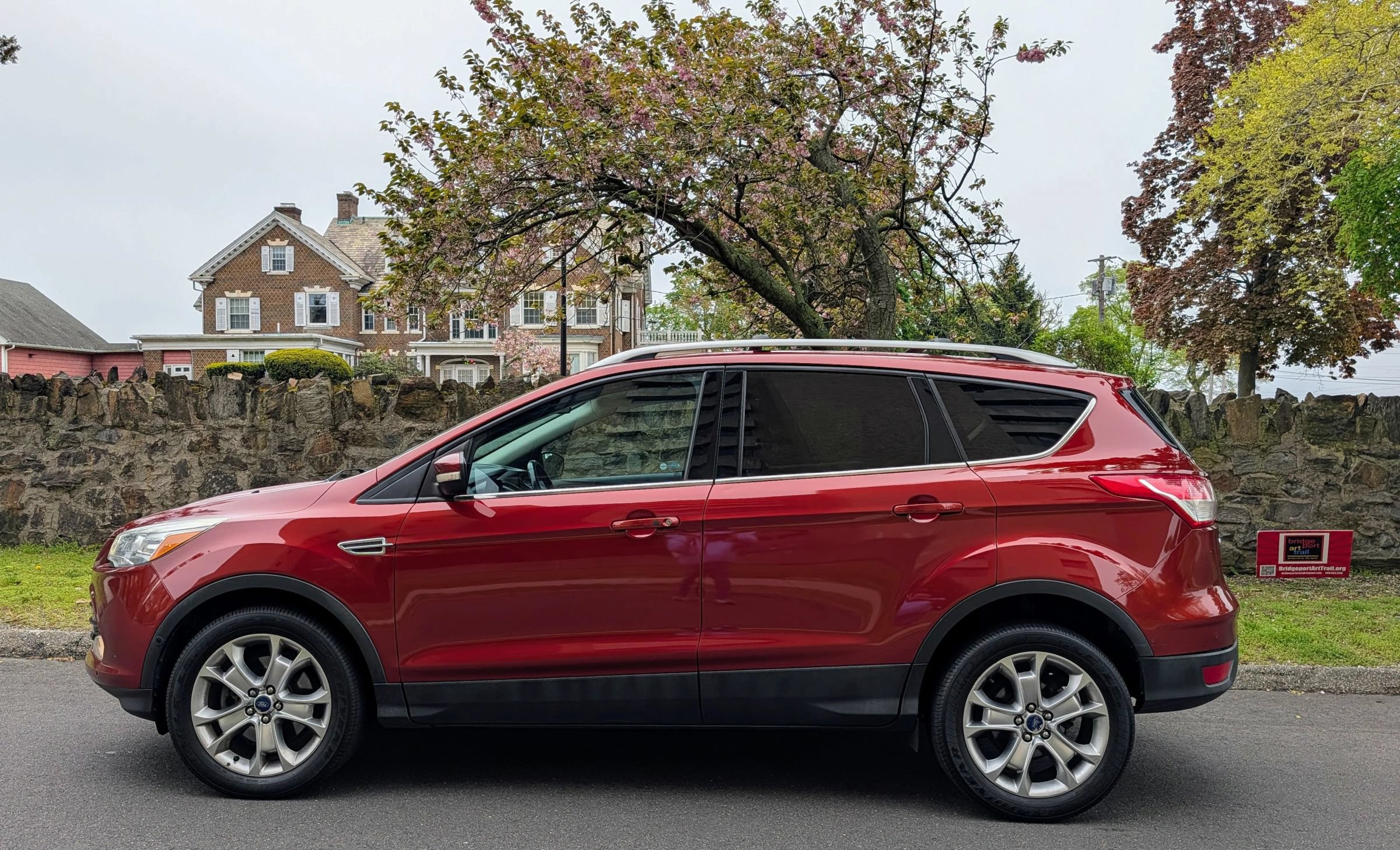 Used 2014 Ford Escape Titanium w/ Equipment Group 401A AWD/4WD image 7