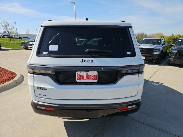 New 2026 Jeep Grand Wagoneer Limited AWD/4WD image 5