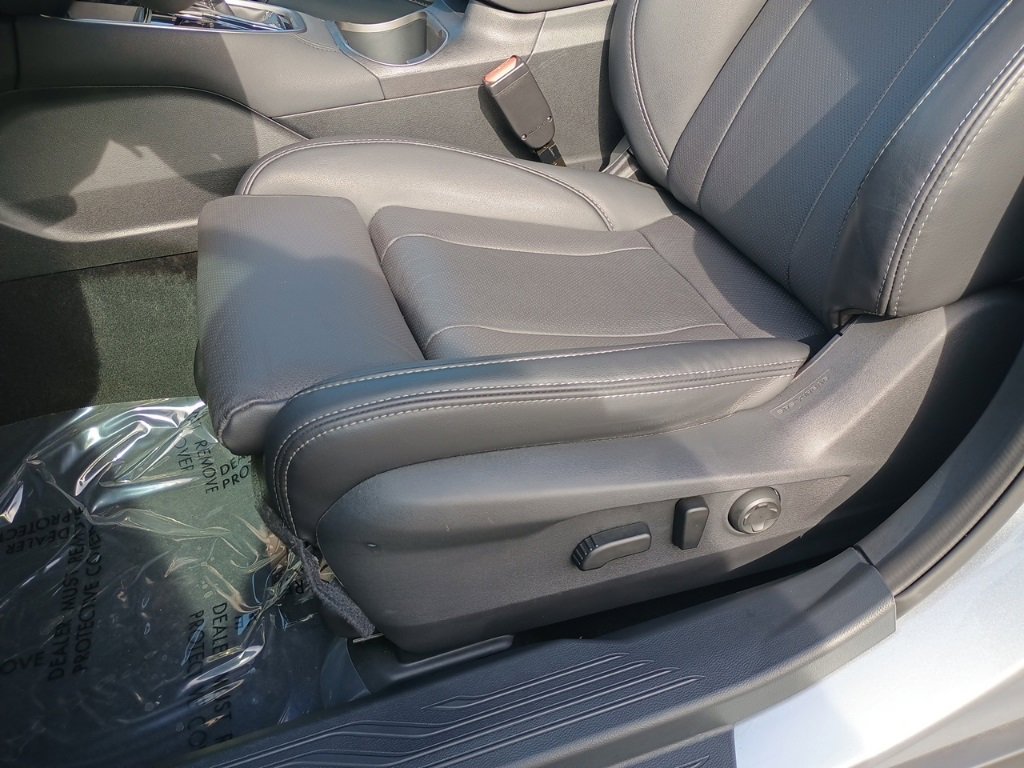 Certified 2025 Subaru Outback Limited w/ Popular Package #2 image 13
