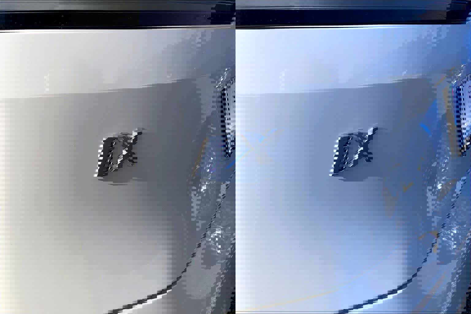 New 2025 BMW iX xDrive50 w/ Premium Package image 15