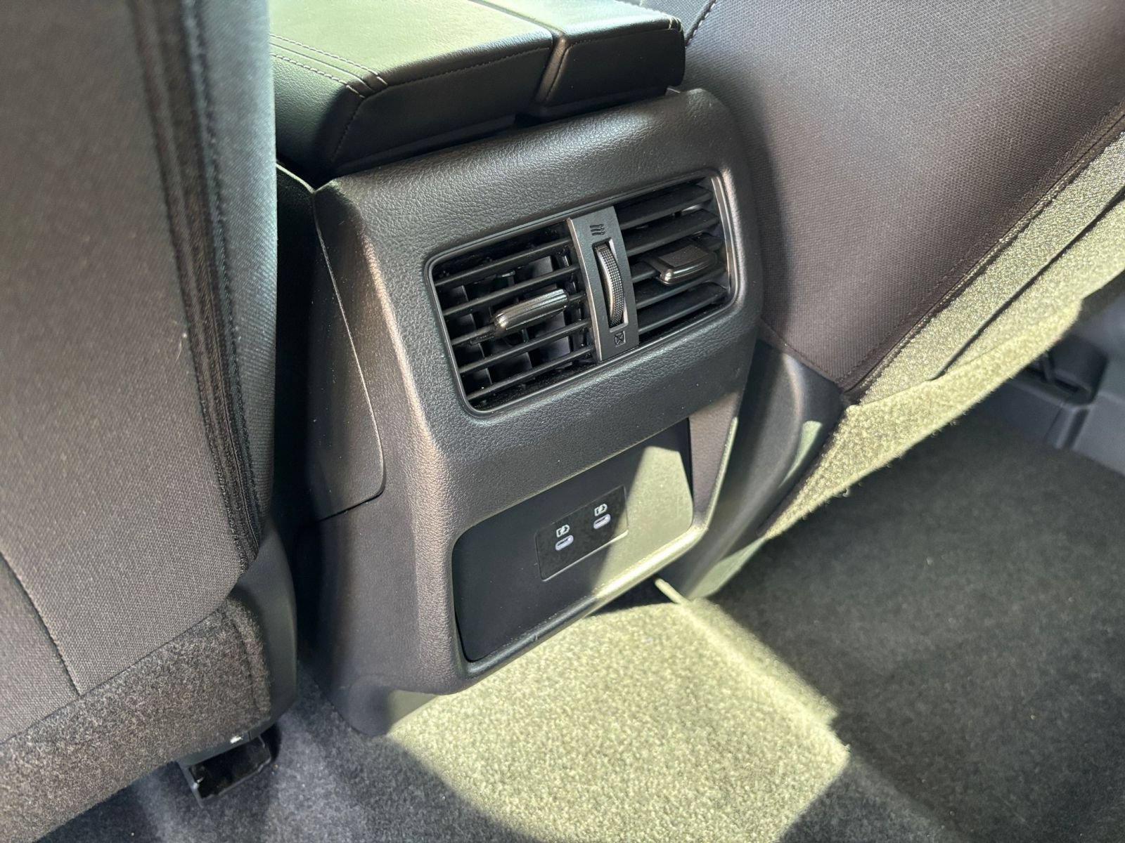 Used 2026 Nissan Rogue SV FWD image 23
