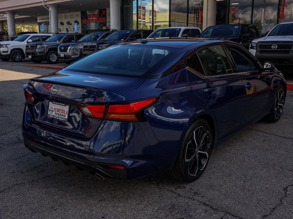 Used 2023 Nissan Altima 2.5 SR image 4
