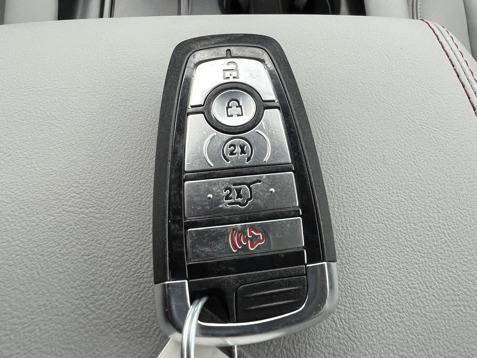 Used 2025 Ford Explorer Active w/ Active Comfort Package AWD/4WD image 36