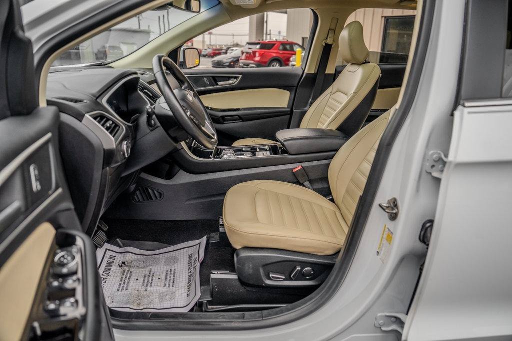 Used 2019 Ford Edge SEL w/ Equipment Group 201A FWD image 12