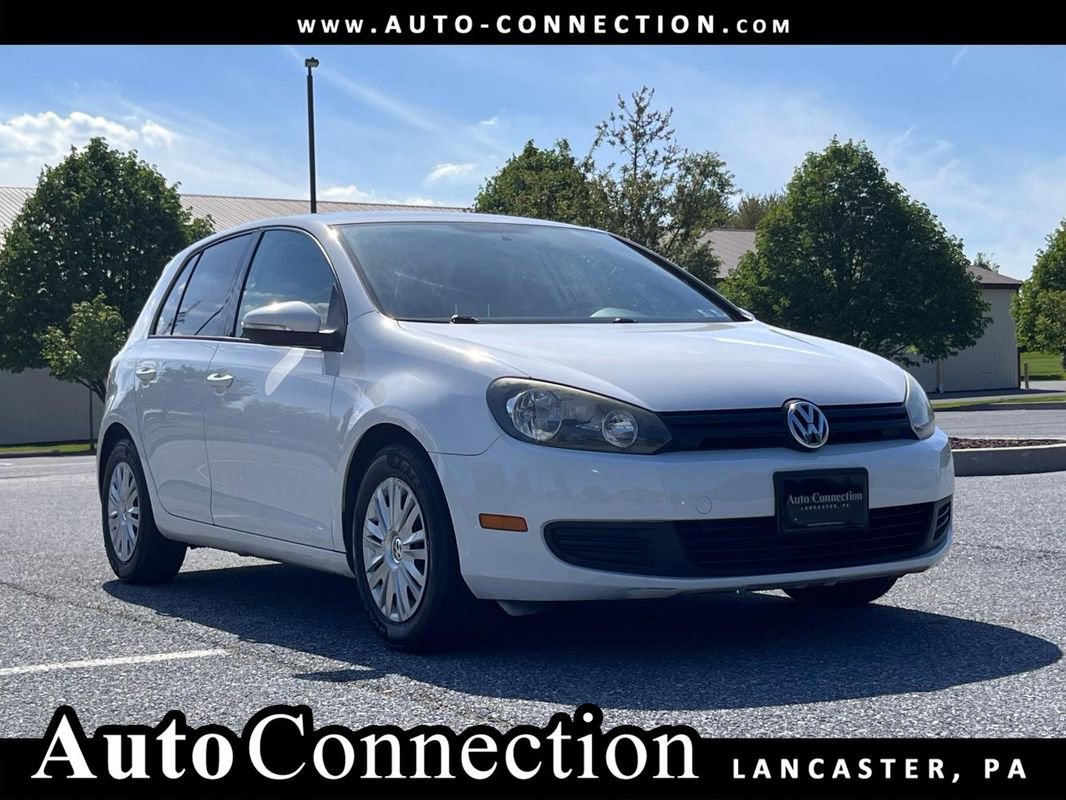 Used 2012 Volkswagen Golf 4-Door FWD image 1
