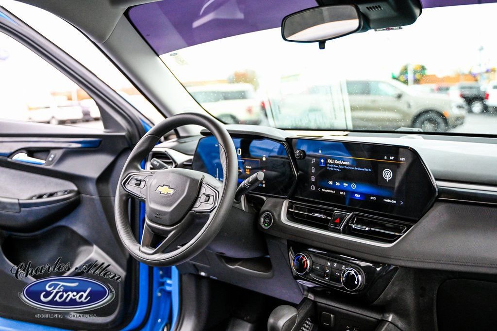 Used 2024 Chevrolet TrailBlazer LT image 15