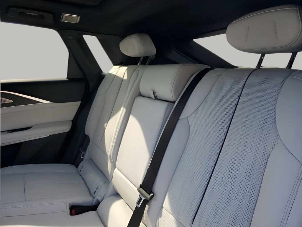 New 2026 Cadillac Lyriq Premium Luxury w/ LPO, Floor Liner Package image 19