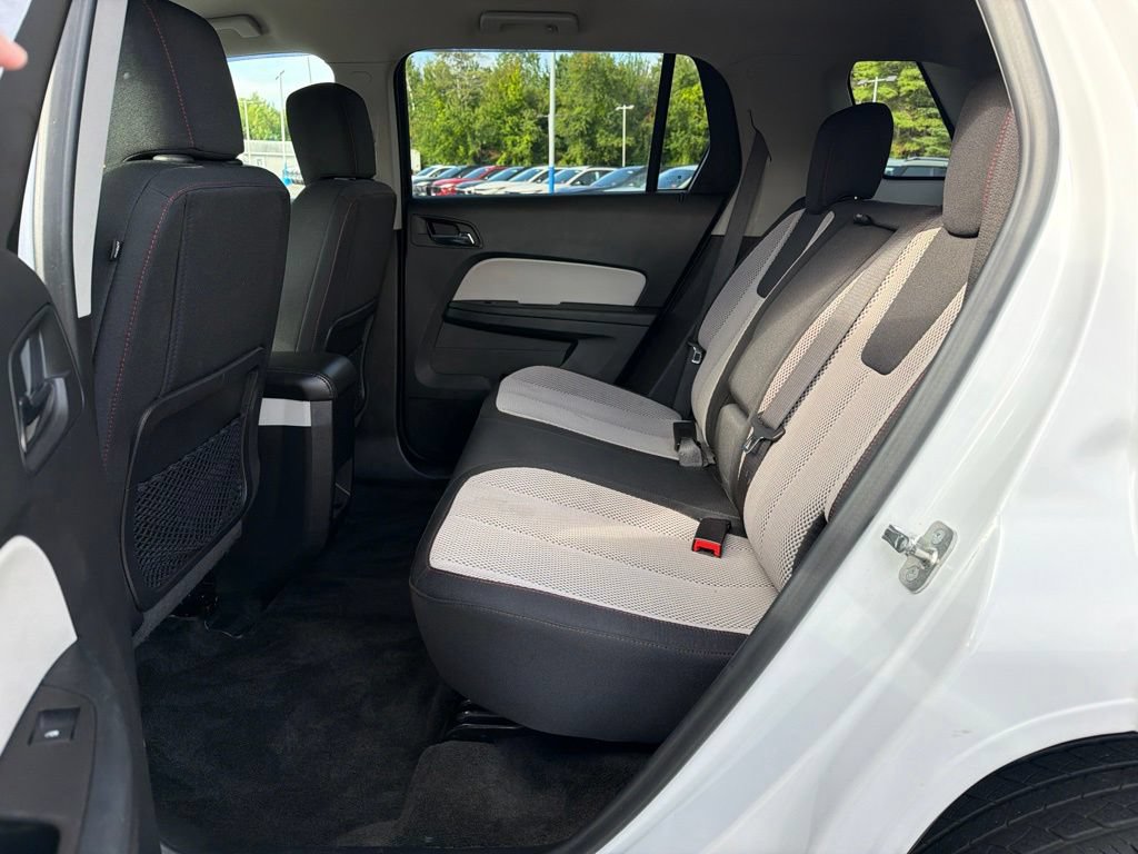 Used 2017 GMC Terrain SLE AWD/4WD image 28
