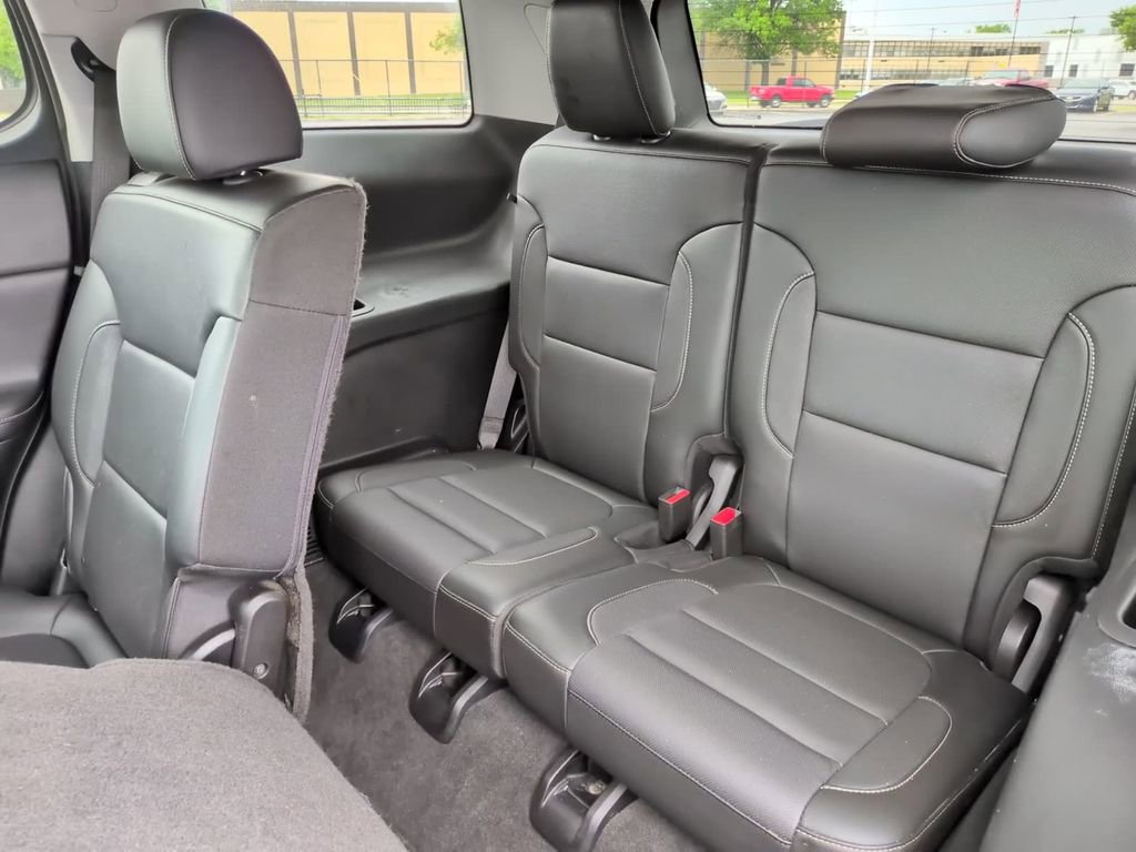 Used 2020 GMC Acadia SLT FWD image 14