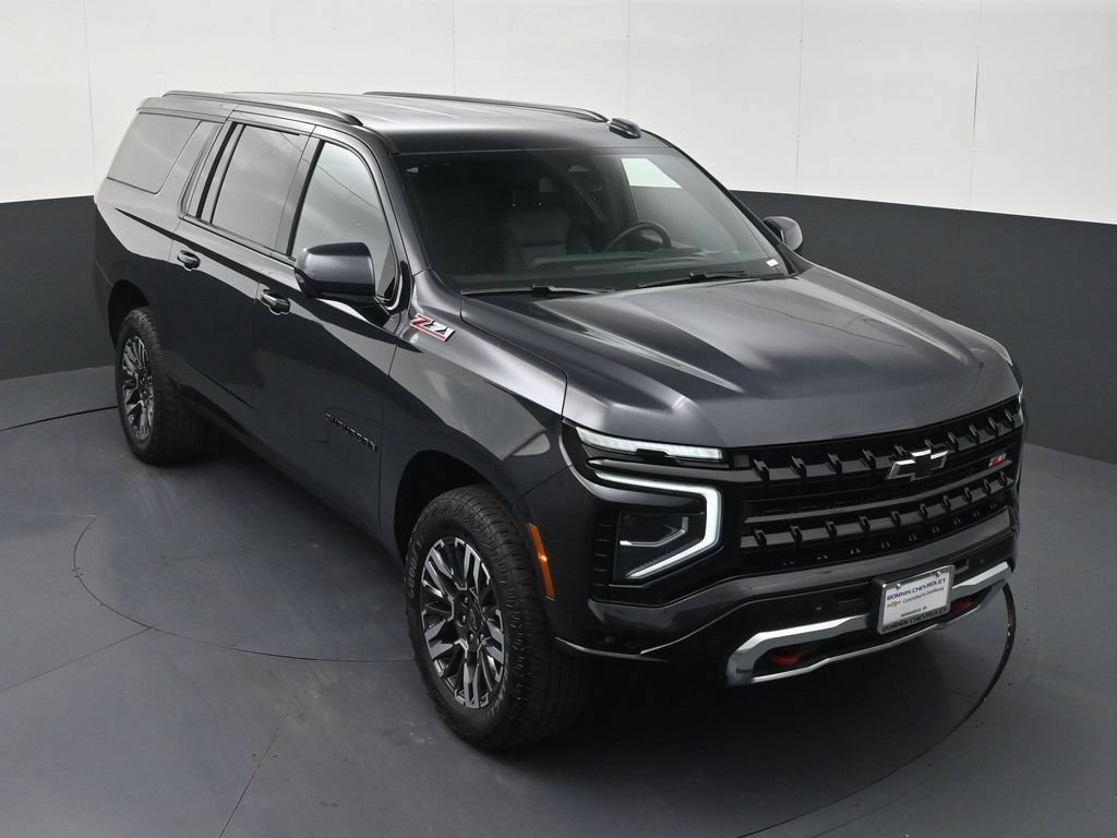 Used 2025 Chevrolet Suburban Z71 AWD/4WD image 28