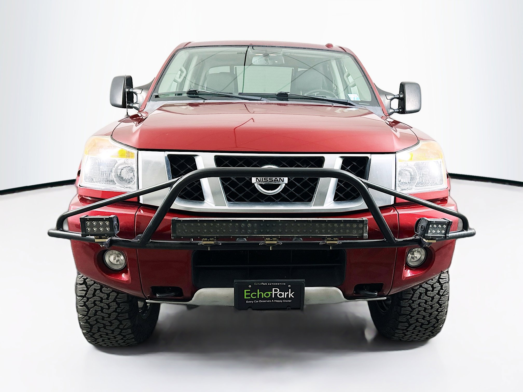 Used 2015 Nissan Titan PRO-4X image 2