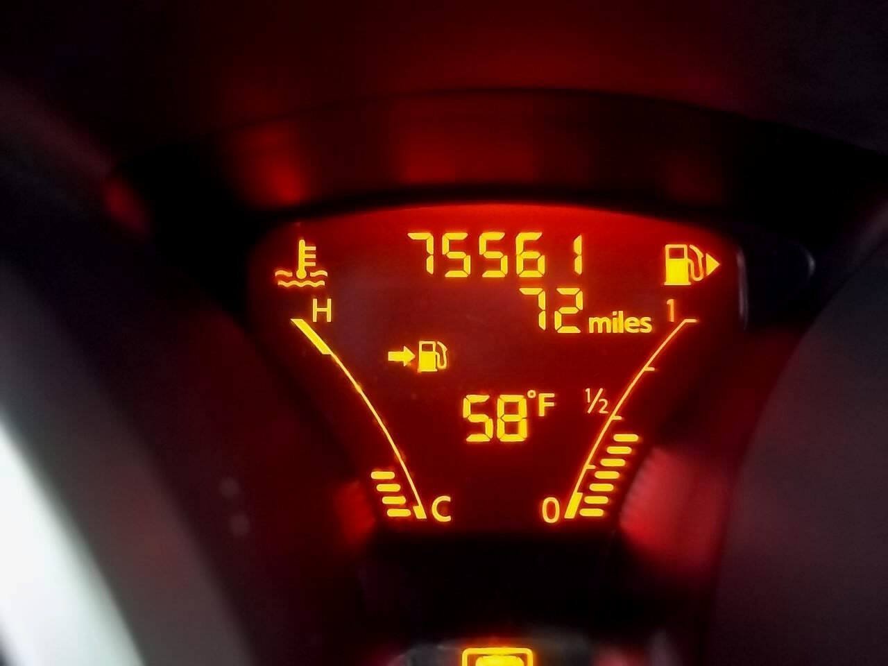 Used 2012 Nissan Juke SL AWD/4WD image 19