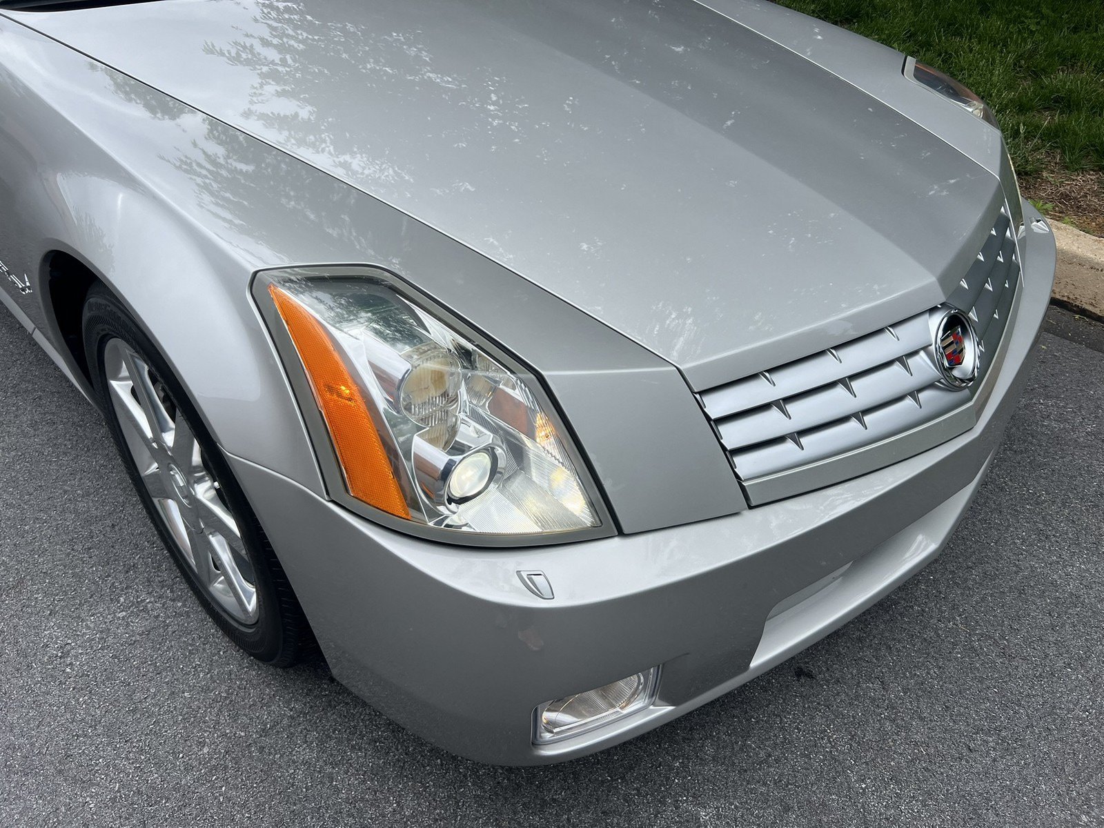 Used 2004 Cadillac XLR RWD image 88