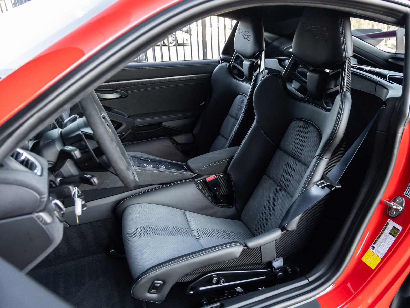 Certified 2025 Porsche 718 Cayman GT4 RS image 5