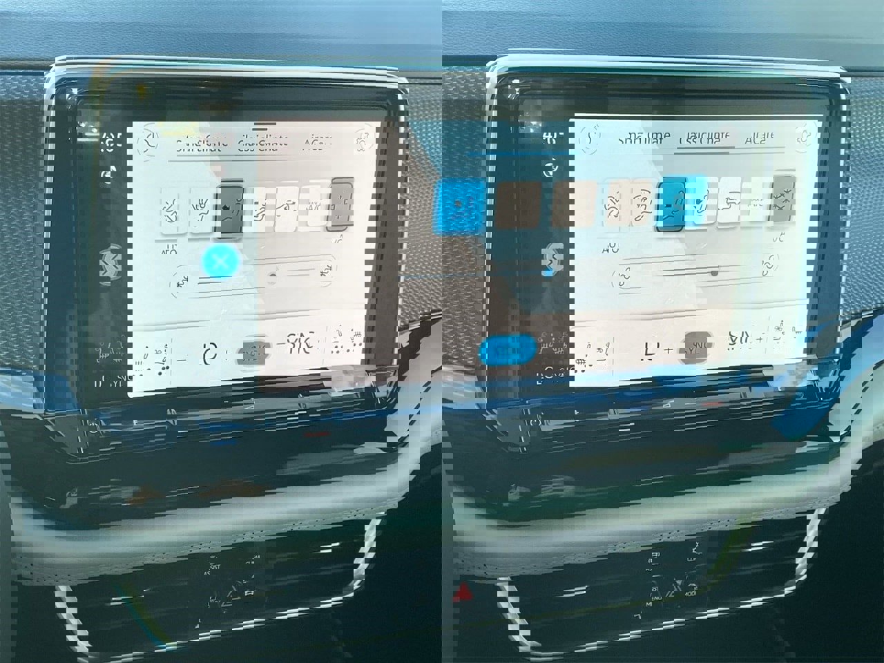 New 2026 Volkswagen Atlas Cross Sport SEL Premium R-Line image 24