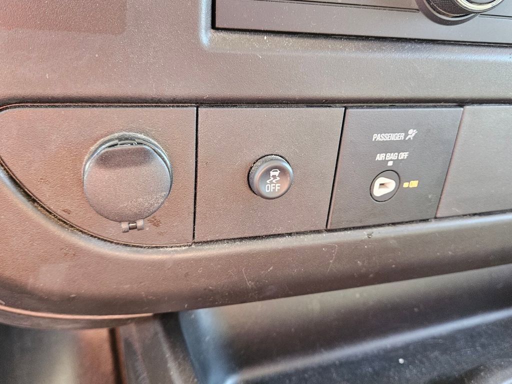 Used 2023 GMC Savana 2500 w/ Driver Convenience Package image 20