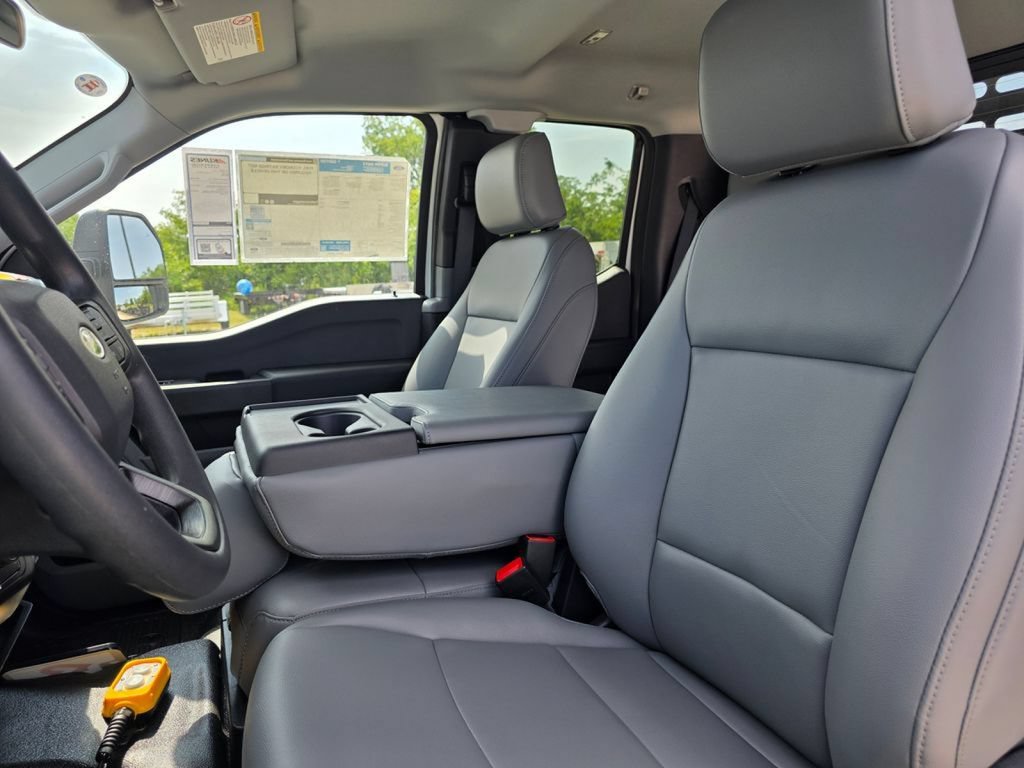 New 2026 Ford F550 4x4 Supercab Super Duty image 29