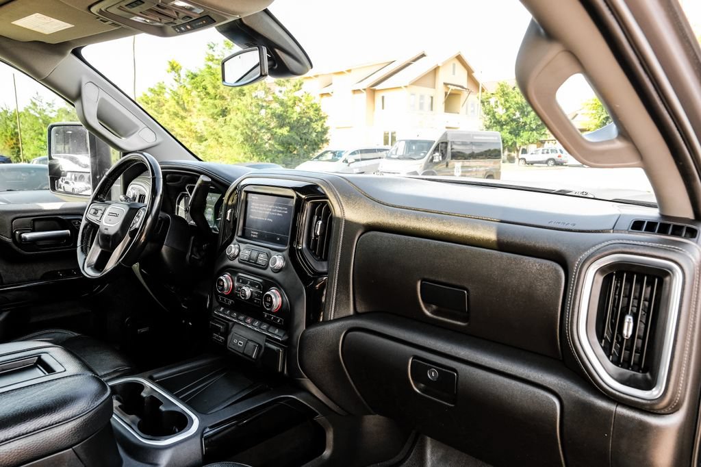 Used 2022 GMC Sierra 2500 Denali AWD/4WD image 8