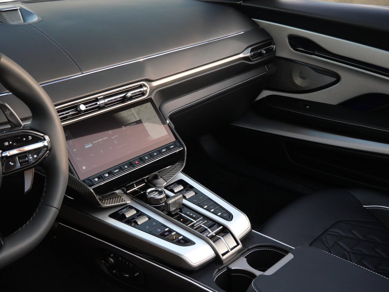 New 2026 Aston Martin Vanquish Convertible RWD image 18