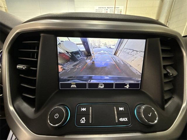 Certified 2023 GMC Acadia SLT w/ Preferred Package image 17