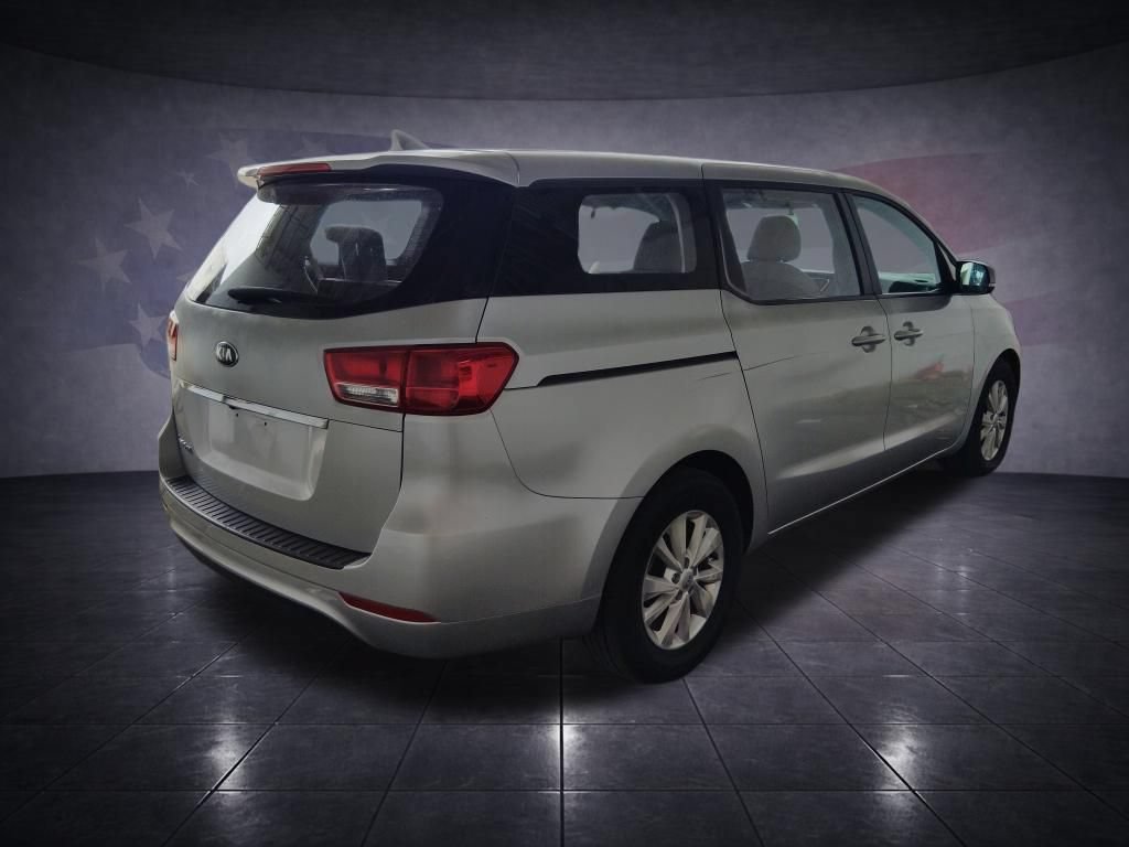 Used 2018 Kia Sedona L FWD image 5