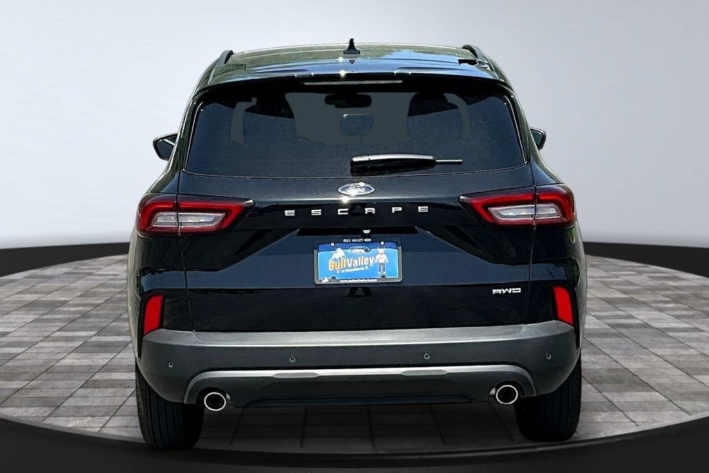New 2025 Ford Escape ST-Line w/ Tech Pack #1 AWD/4WD image 4