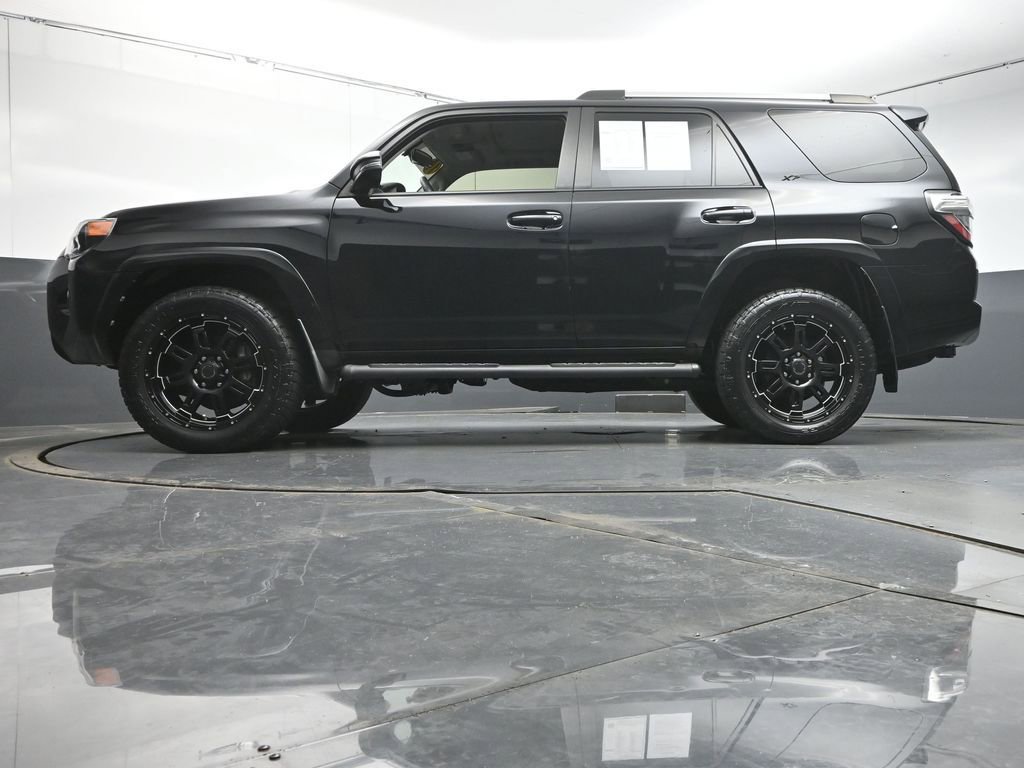 Used 2019 Toyota 4Runner SR5 Premium AWD/4WD image 35