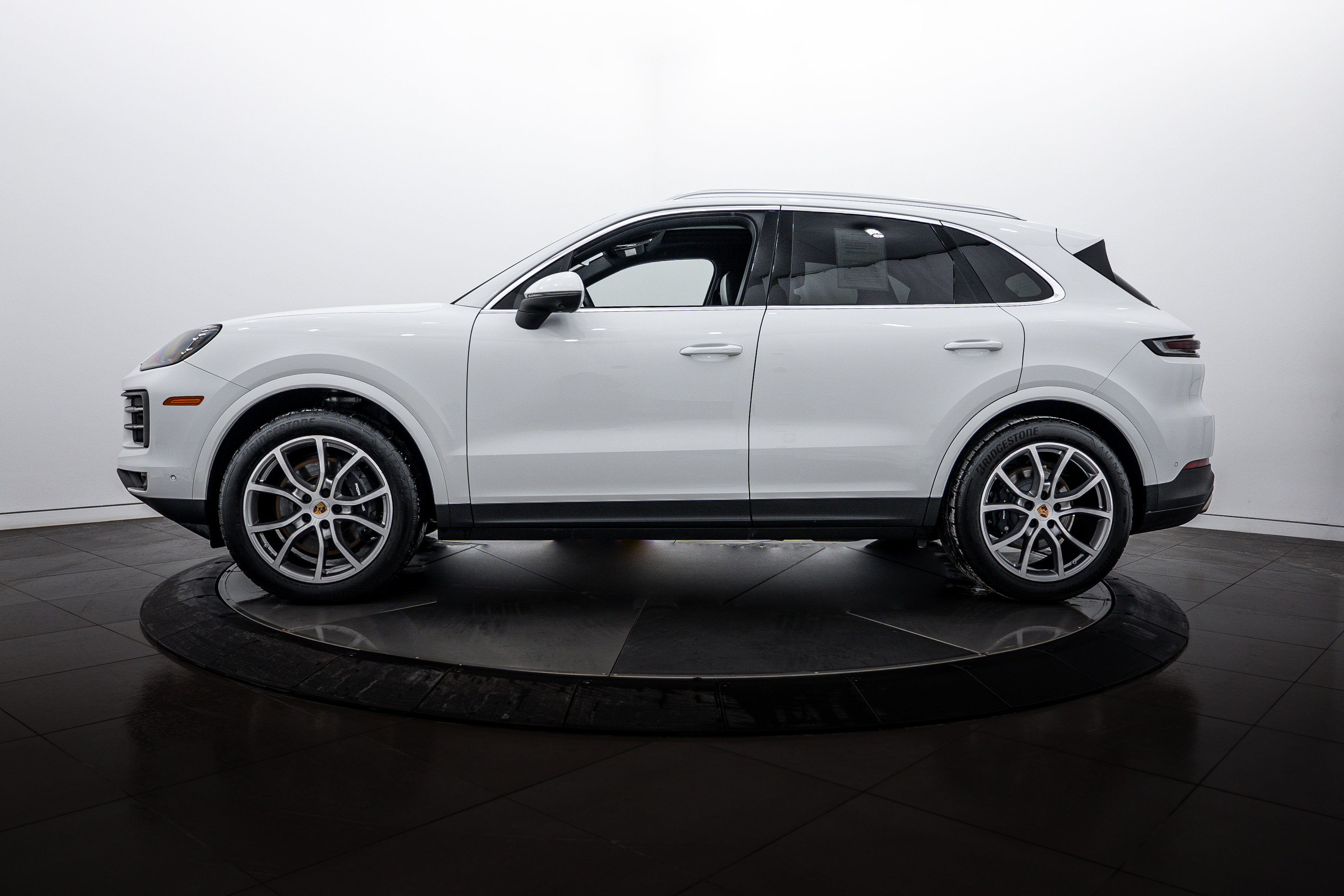 Certified 2026 Porsche Cayenne image 2