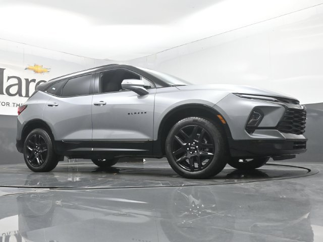 New 2026 Chevrolet Blazer RS w/ Driver Confidence II Package AWD/4WD image 2