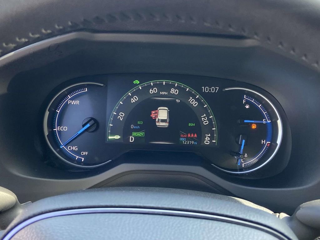 Used 2025 Toyota RAV4 XSE AWD/4WD image 36