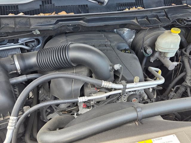 Used 2016 RAM 1500 Express RWD image 14