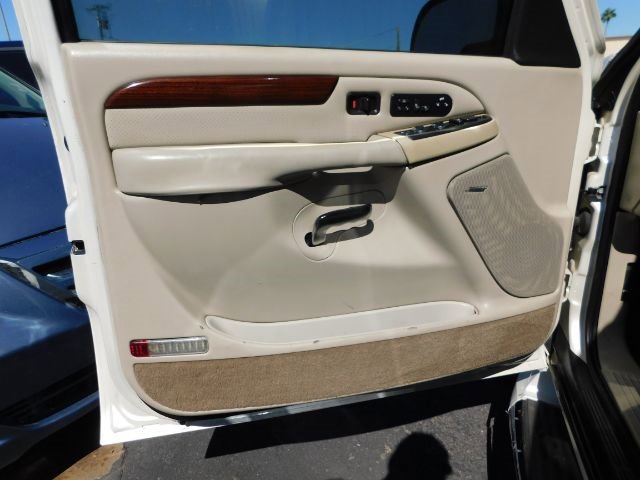 Used 2003 Cadillac Escalade EXT w/ Marketing Vehicle Package image 10